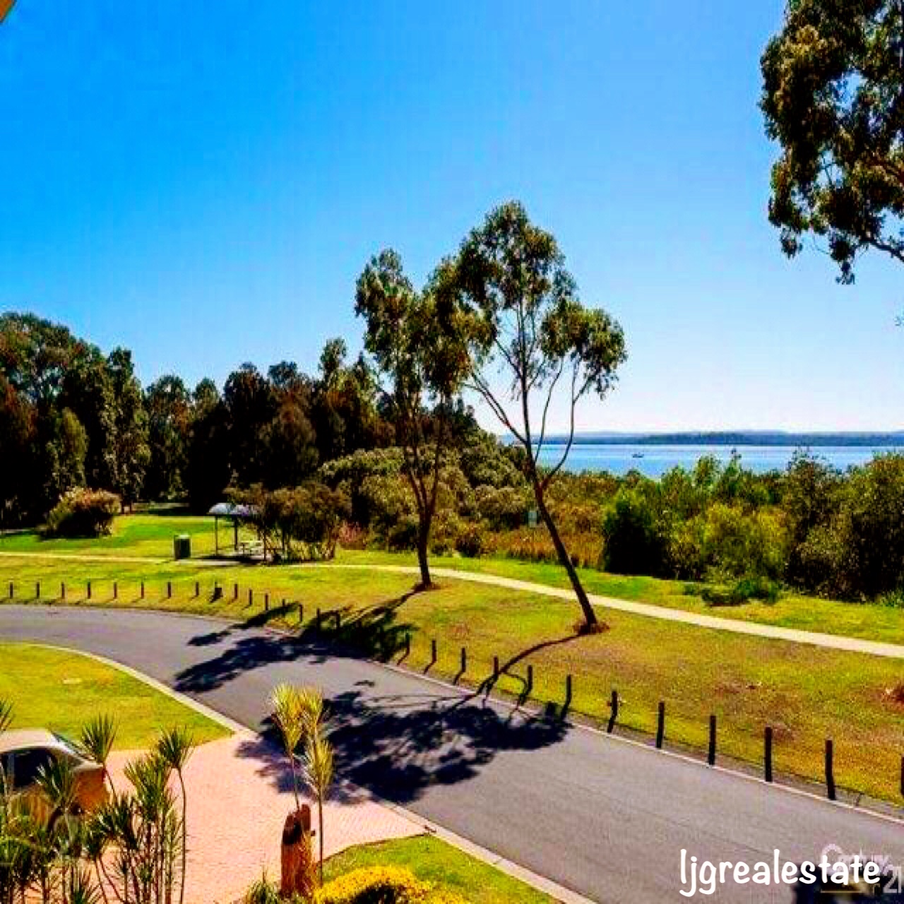 16 ST CLAIR COURT, REDLAND BAY, 4165